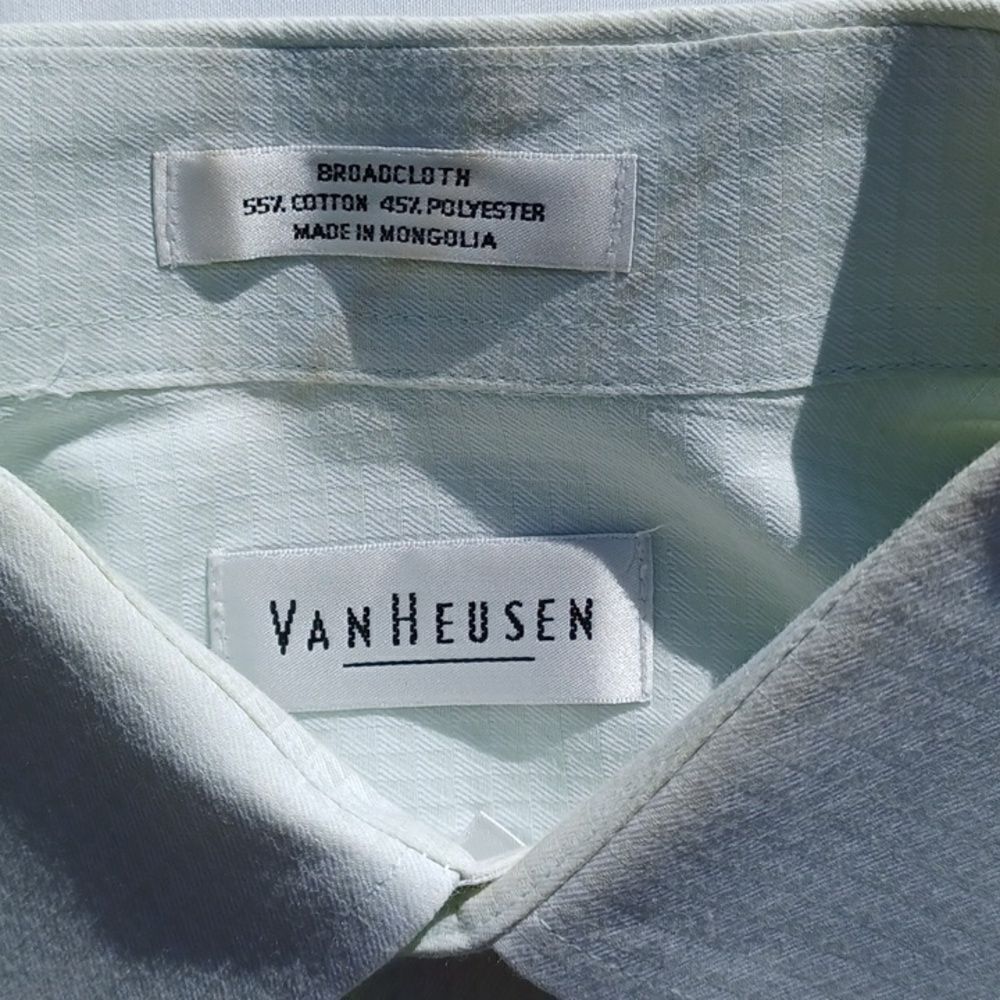 Van Heusen button up - Picture 2 of 3